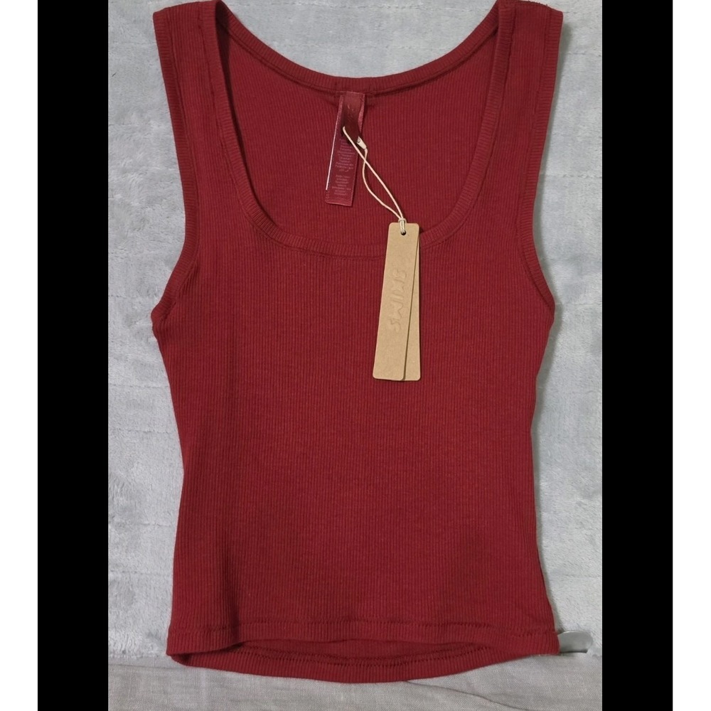 New SKIMS Cotton Rib Tank Top Brick Red Size Medium AP-TNK-0038 M